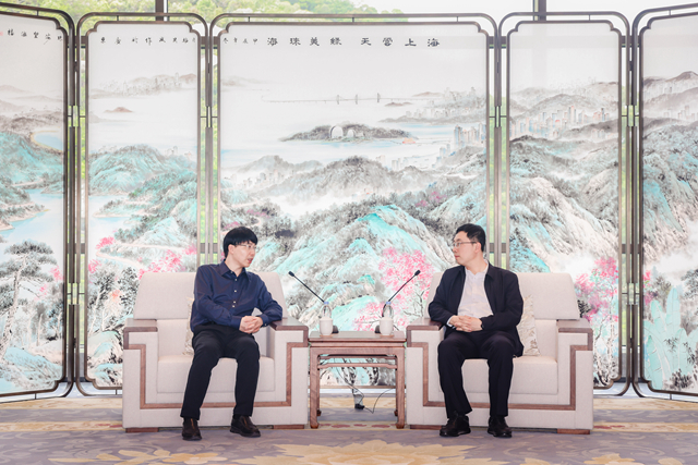 Jiang Lan visits Guangdong to promote local cooperation
